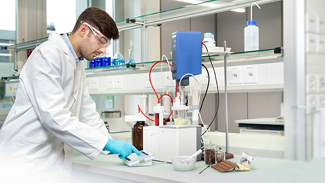 Food and Beverage: Ensuring Product Integrity and Consumer Safety