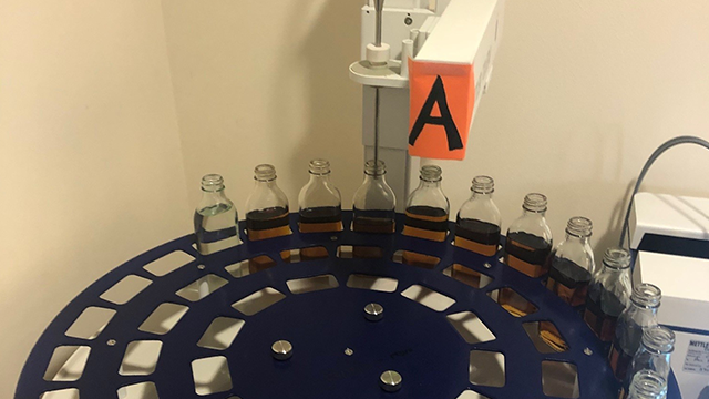 Figure 3. The sample racks of the METTLER TOLEDO Autosampler can be adapted to individual customer requirements.