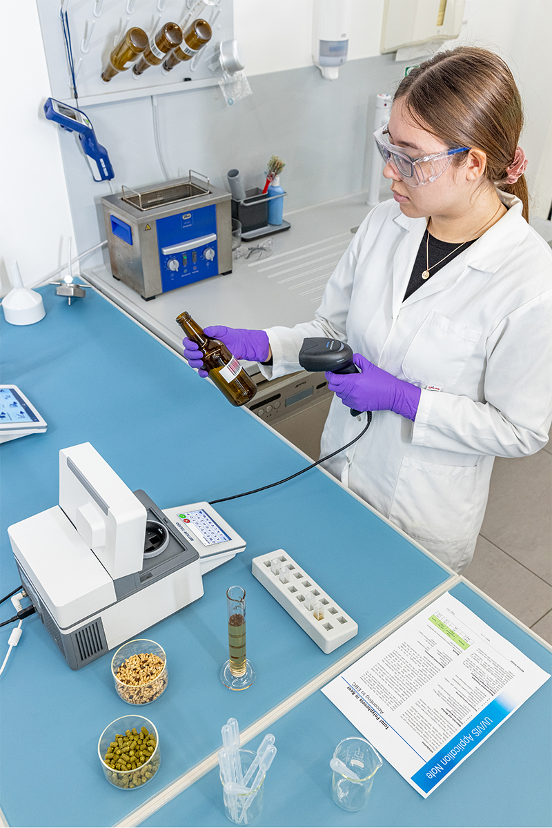 The intuitive user interface with workflow guidance allows to simply scan and measure.