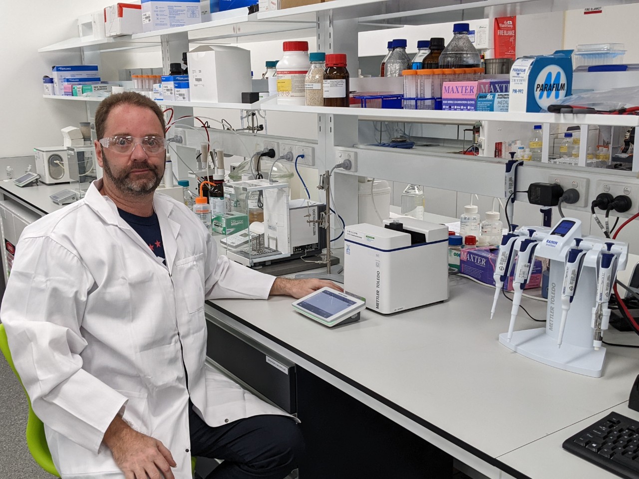 UV Vis Pharmalytics Russel Kinghorn UV Vis Pharmalytics Russel Kinghorn