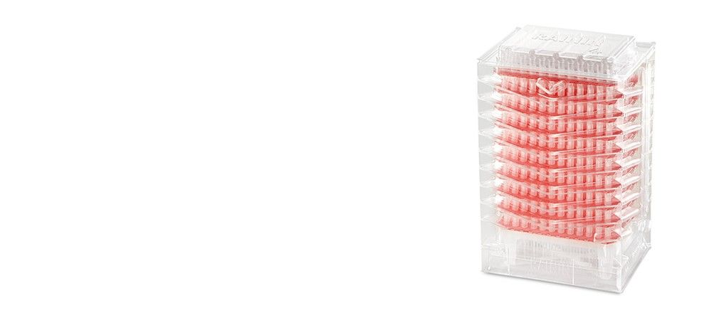 Занимают меньше места на столе или полке