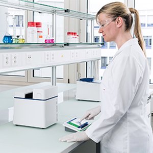 ​​Secure Spectroscopic Workflows