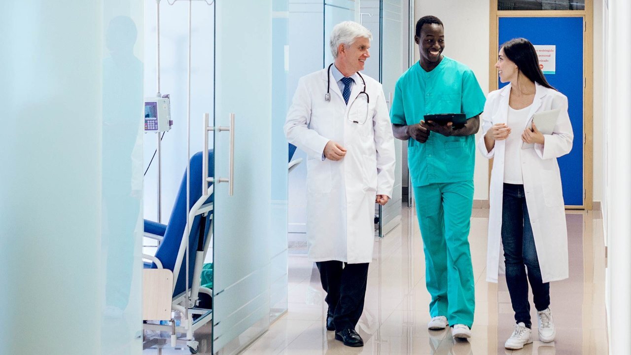 doctors walking in the hospital