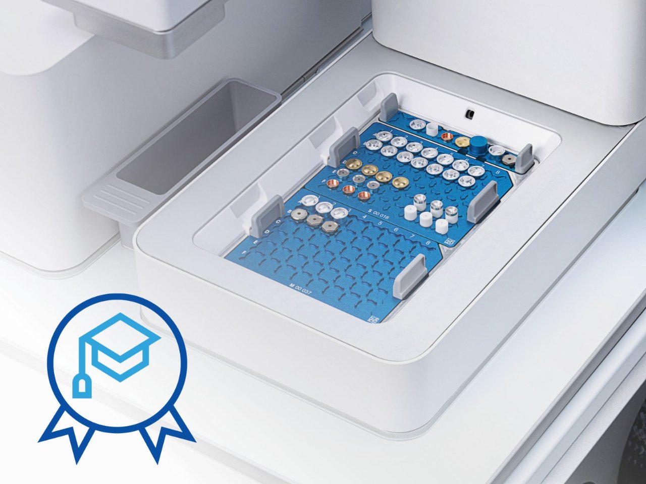 DSC5+ with crucibles