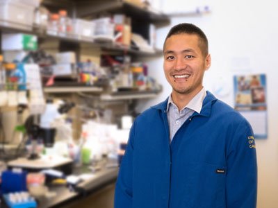 Dr. Ryo Higuchi-Sanabria in the Dillin lab at the University of California, Berkeley