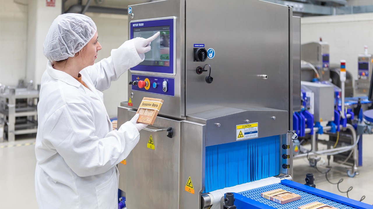 X-ray system with packaged food X-ray system with packaged food