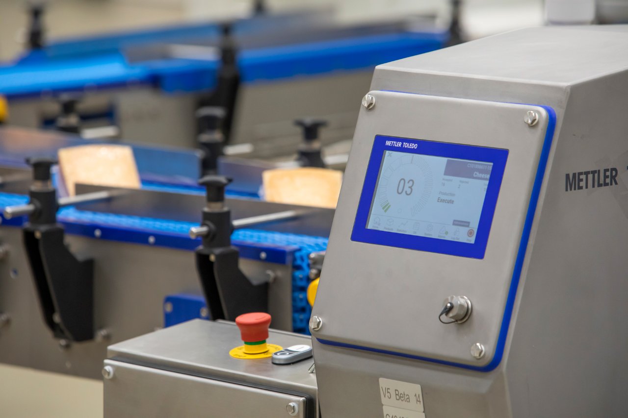 Metal Detection in Food Processing | Types of Industrial Metal Detectors