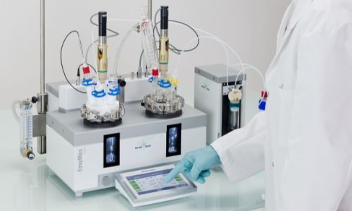 Automatisierte Synthese-Arbeitsstation für PAT